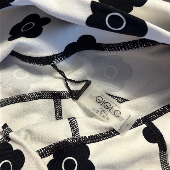 GIGI C SPORT Annie Biker Short - Picture 2 of 7